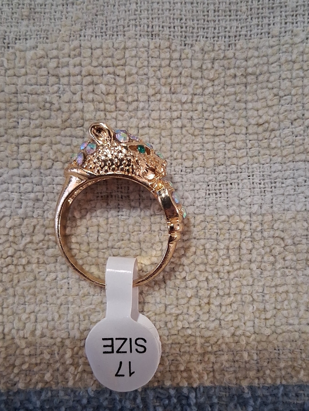 Gold-Tone Leopard Head Ring with Iridescent and Green Accents - Size 17